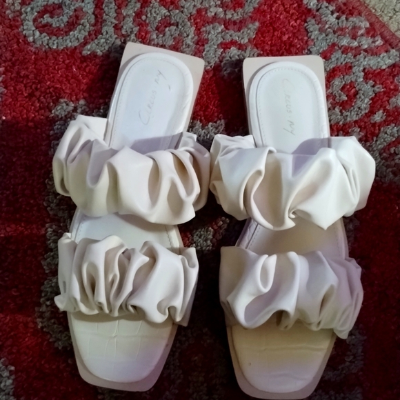 Iggy Sandal - Picture 1 of 2